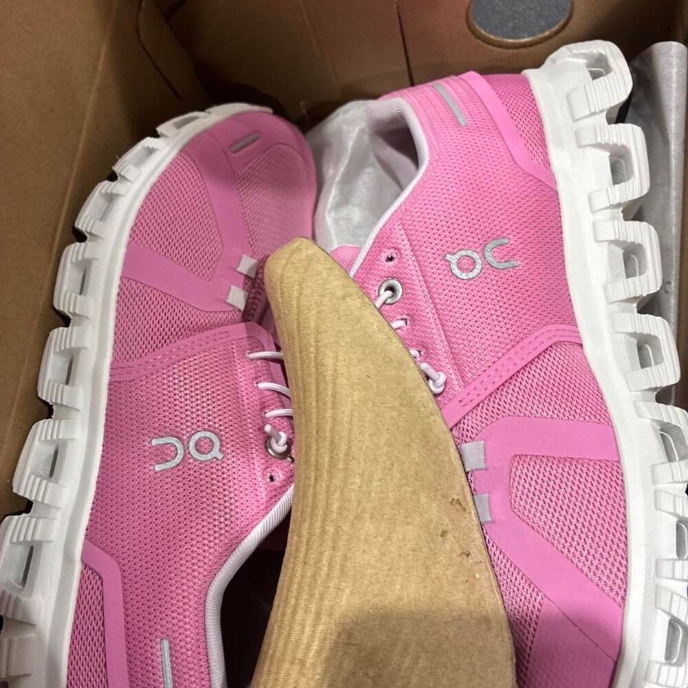 On-running Women's Pink Trainers